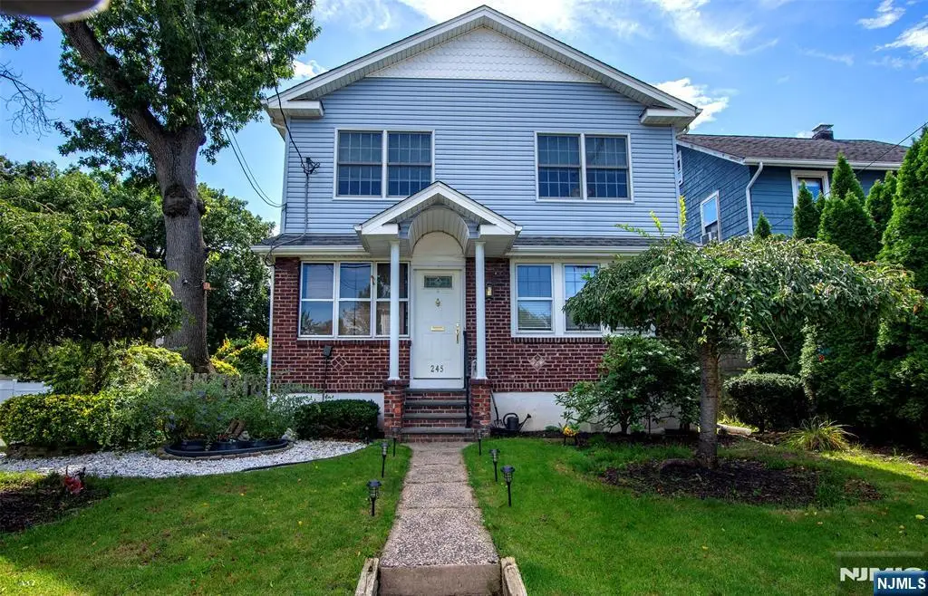 245 Manhattan Terrace, Dumont, NJ 07628 - #1