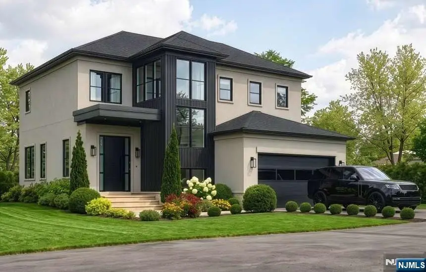 12 Colonial Road, Tenafly, NJ 07670 - #1