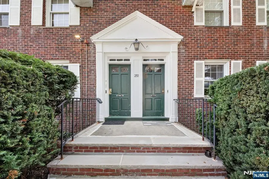 251 Elmwood Avenue, Maplewood, NJ 07040 - #3
