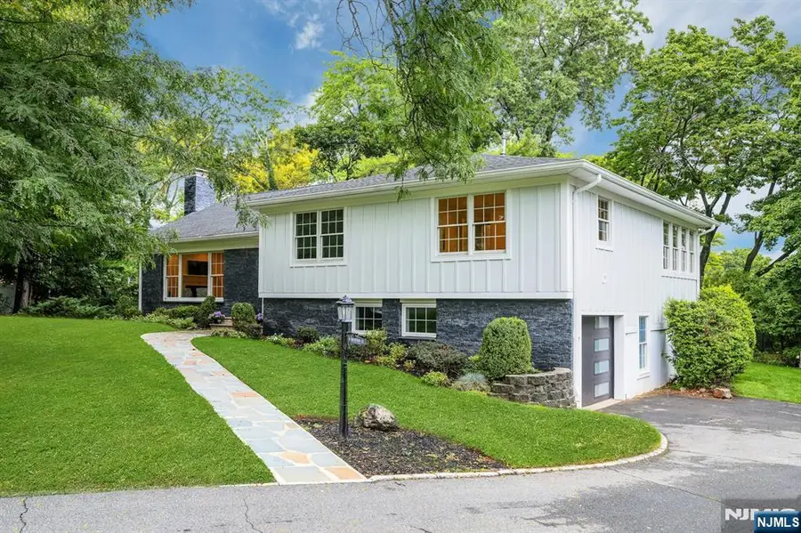 9 Crestview Court, Montclair, NJ 07042 - #2