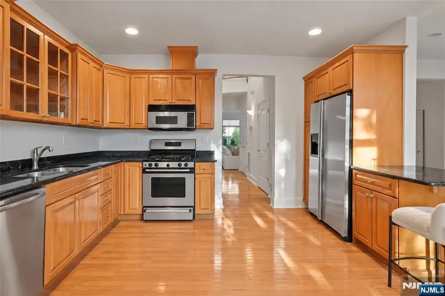 105 Hudson Cove, Edgewater, NJ 07020 - #2