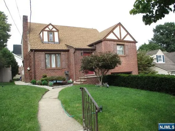 32 Newman Avenue, Nutley, NJ 07110