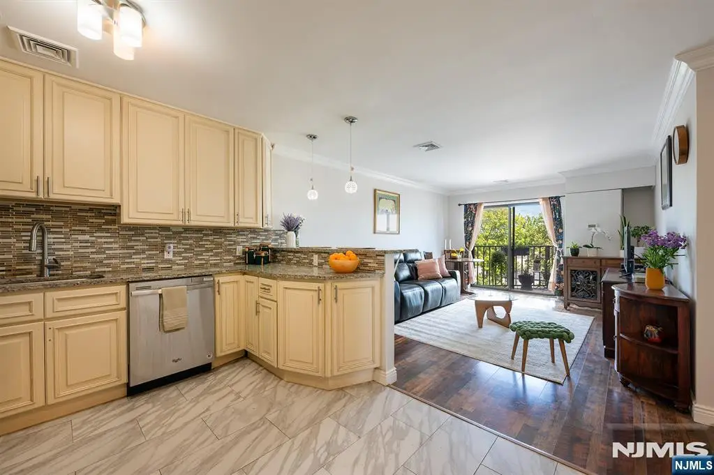 75 Union Street 5B, Hackensack, NJ 07601 - #1