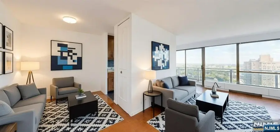 2077 Center Avenue 22H, Fort Lee, NJ 07024 - #2