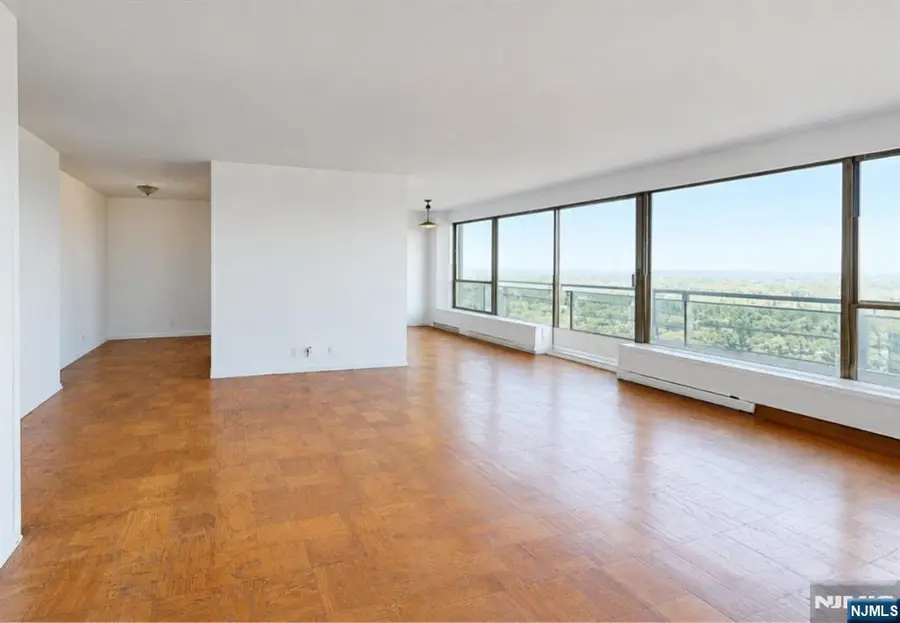 2077 Center Avenue 22H, Fort Lee, NJ 07024 - #3