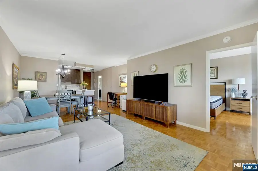 6 Horizon # 807, Fort Lee, NJ 07024 - #3