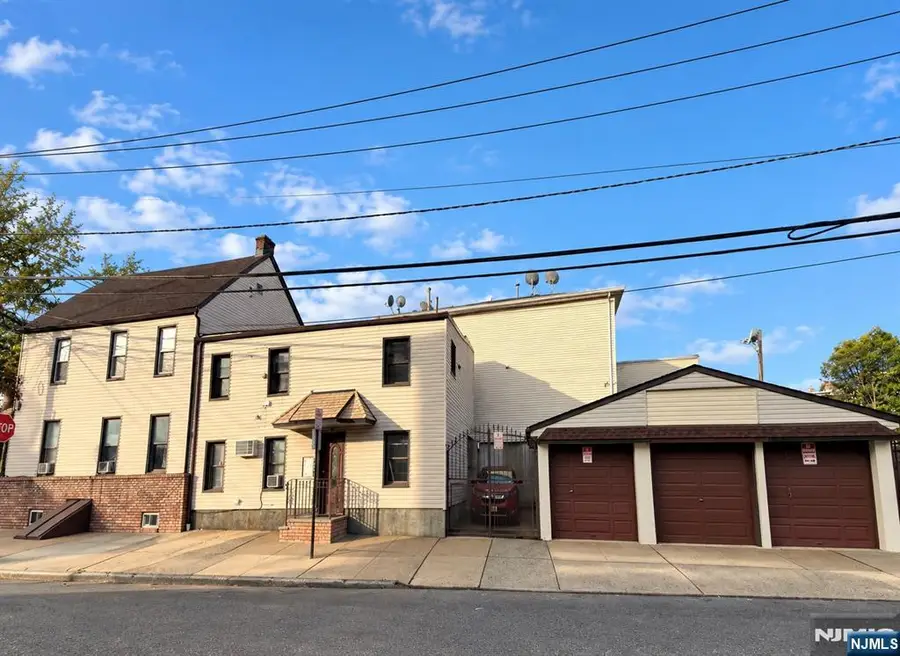 15 Hensler Street, Newark, NJ 07105 - #3