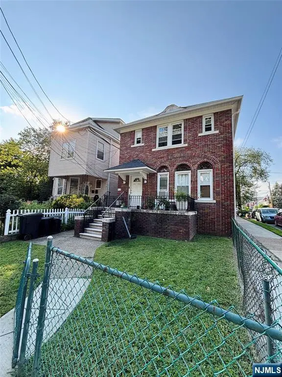 215 Totowa Avenue, Paterson, NJ 07522 - #2