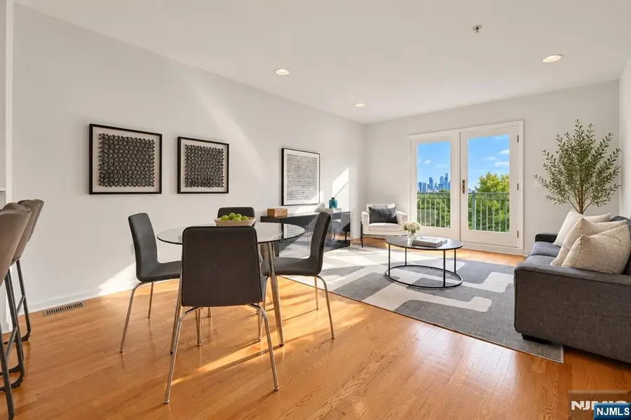 333 The Promenade, Edgewater, NJ 07020 - #2
