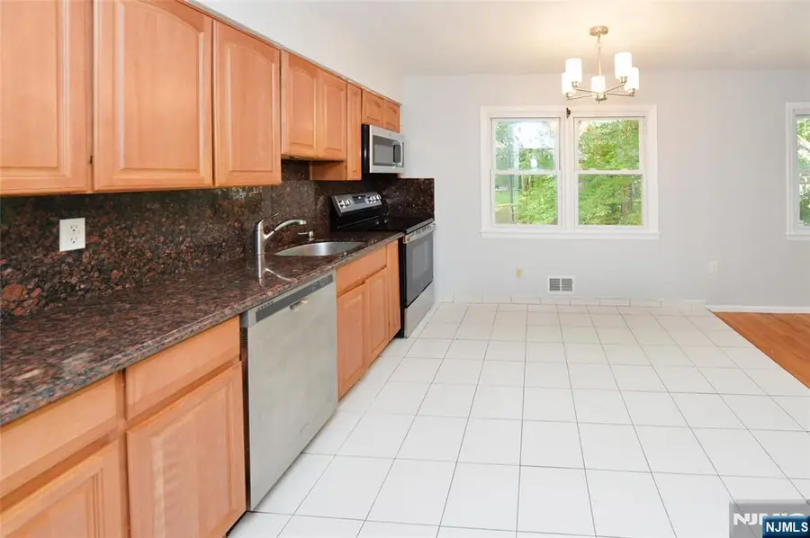 85B Primrose Lane, Paramus, NJ 07652 - #3