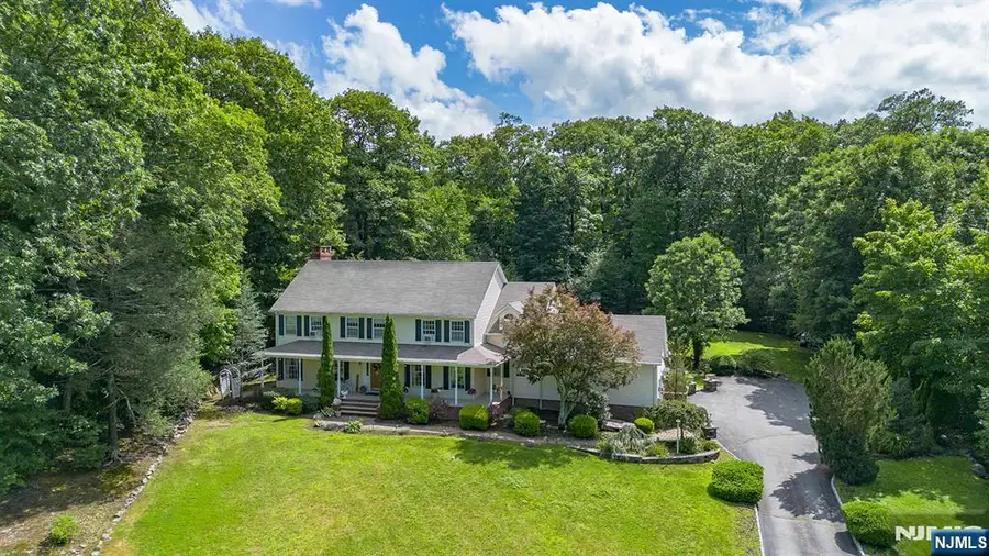 8 Alpine Ridge Road, West Milford, NJ 07480 - #2