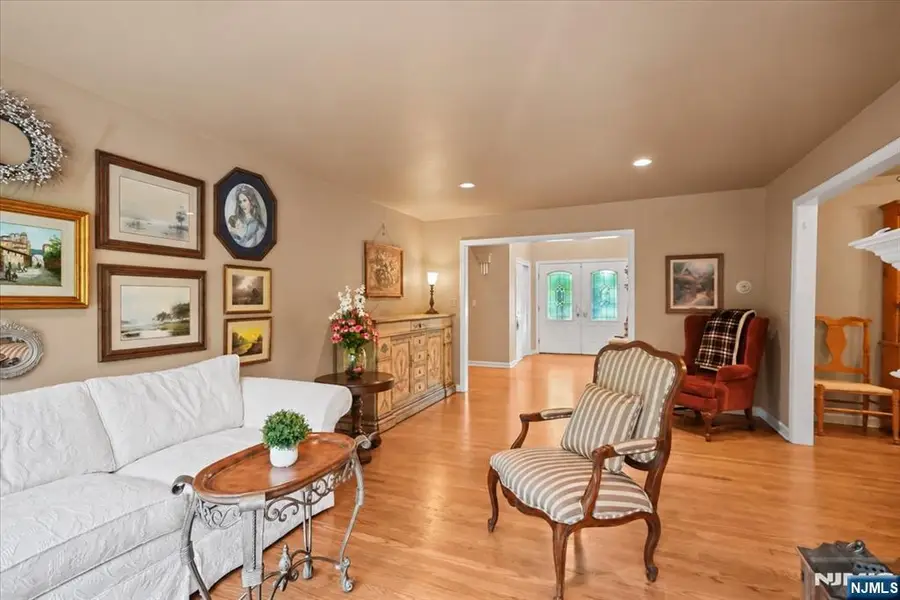28 Underwood Road, Montville, NJ 07045 - #3