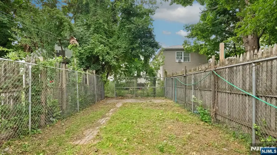 265 18th Street, Newark, NJ 07103 - #3