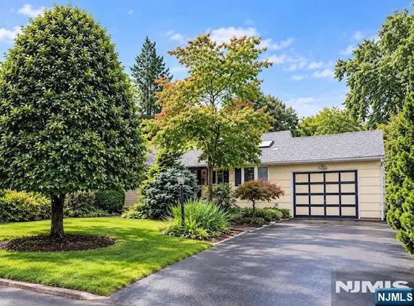 335 Lambert Avenue, Northvale, NJ 07647