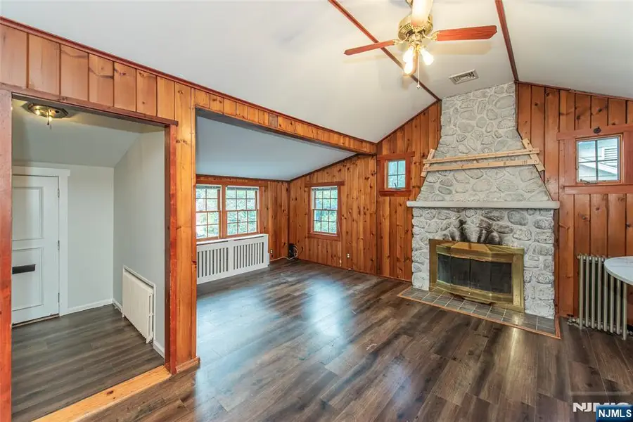 53 Laurel Drive, Wayne, NJ 07470 - #2
