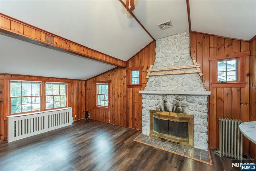 53 Laurel Drive, Wayne, NJ 07470 - #3