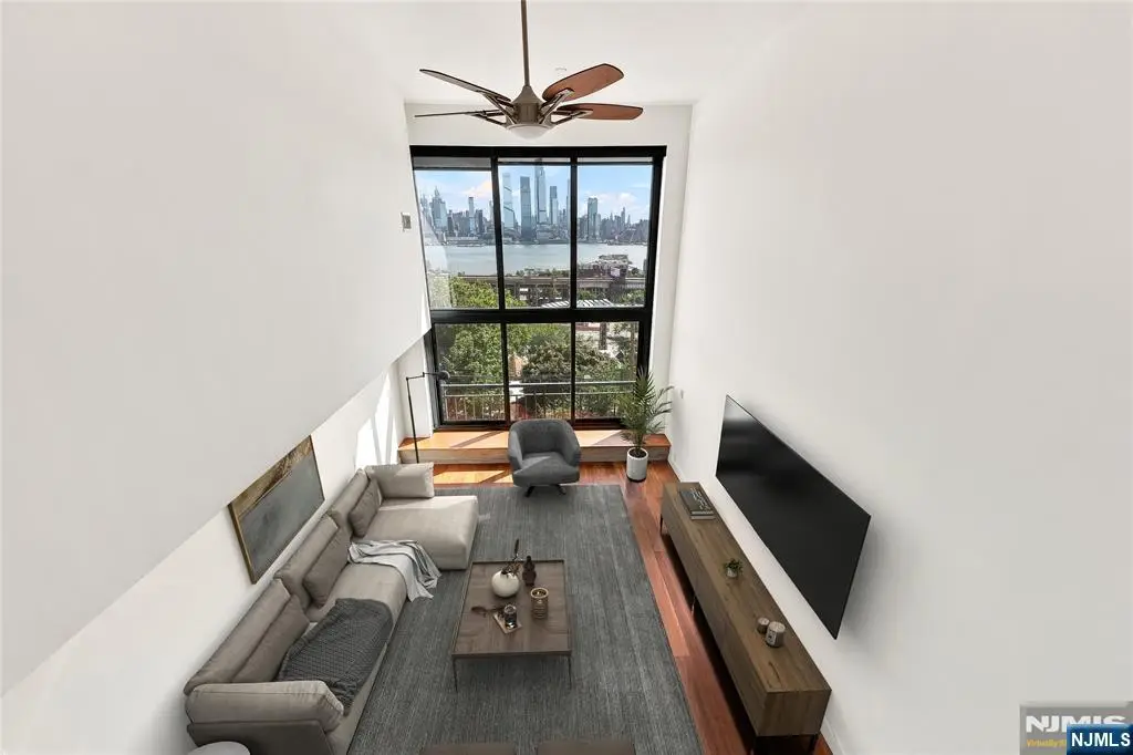 518-536 Gregory Avenue A208, Weehawken, NJ 07086 - #1