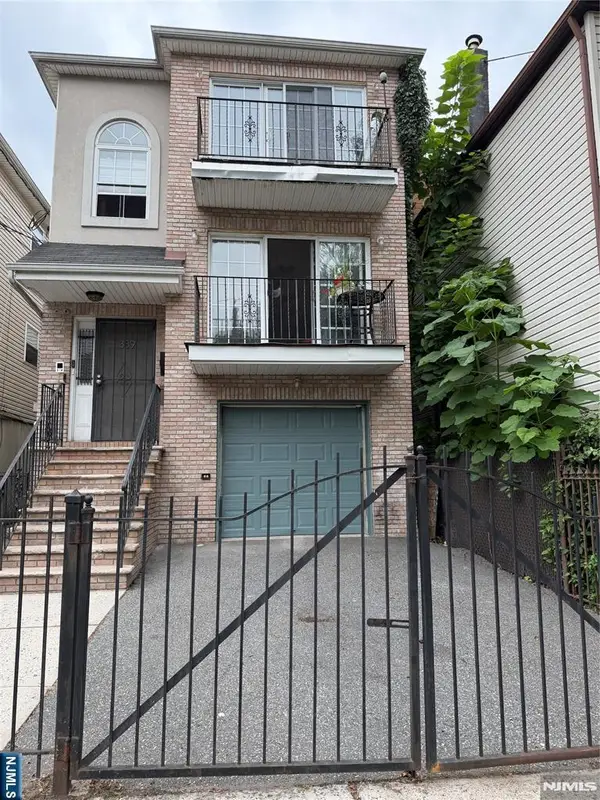 389 21st Street, Irvington, NJ 07111