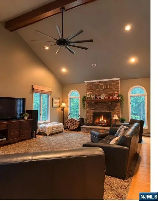 2 Windham Court, Woodcliff Lake, NJ 07677 - #3