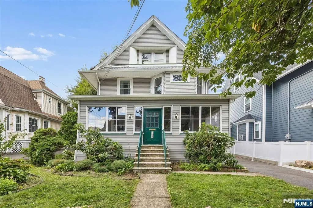 34 Hasbrouck Place, Rutherford, NJ 07070 - #1