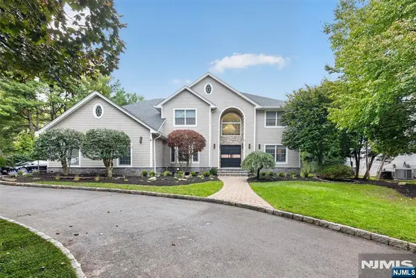 3 Recktenwald Court, Old Tappan, NJ 07675