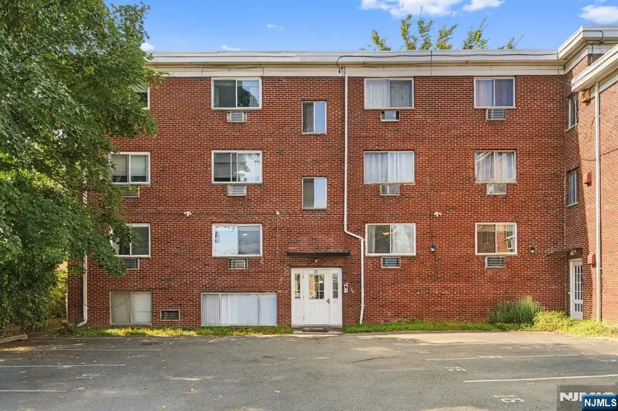 61 Union Avenue D2, Belleville, NJ 07109 - #3