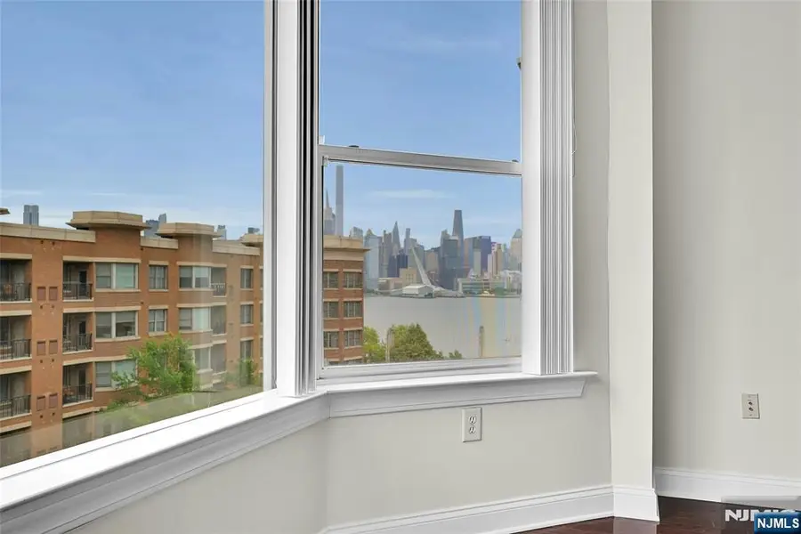 22 Ave At Port Imperial 512, West New York, NJ 07093 - #3