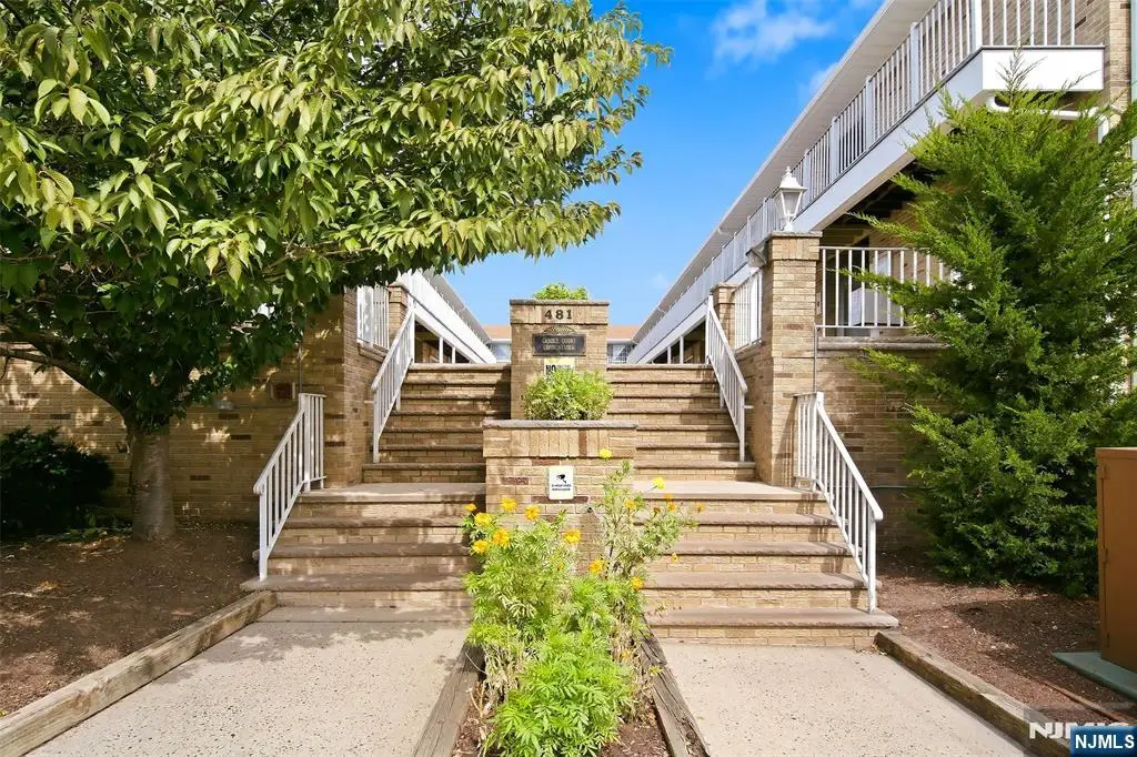 481 Walker Street 1I, Fairview, NJ 07022 - #1
