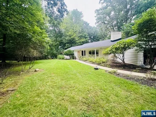 573 Kiowa Drive, Franklin Lakes, NJ 07417 - #3