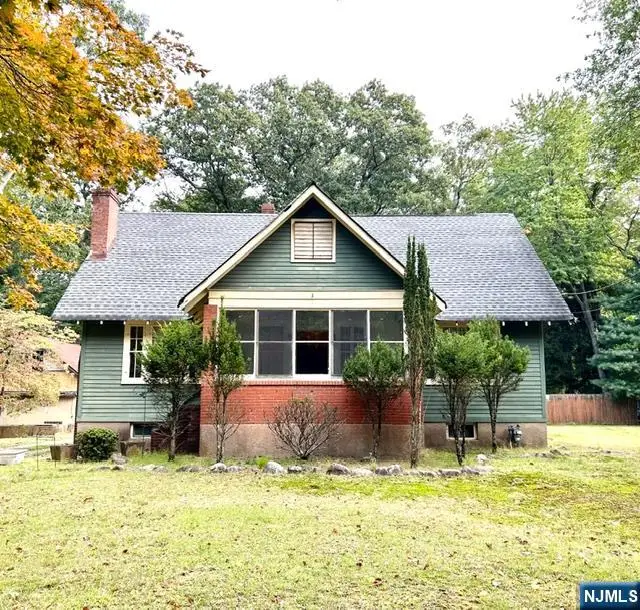 440 Cedar Lane, River Vale, NJ 07675 - #2