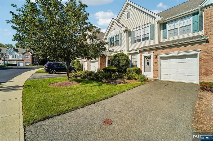 136 Cambridge Drive 1102, Nutley, NJ 07110 - #2