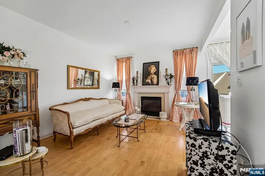 136 Cambridge Drive 1102, Nutley, NJ 07110 - #3