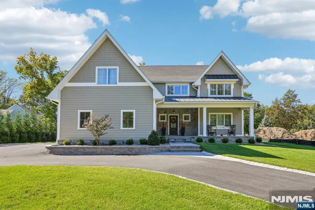 44 Peterson Place, Mahwah, NJ 07430 - #1