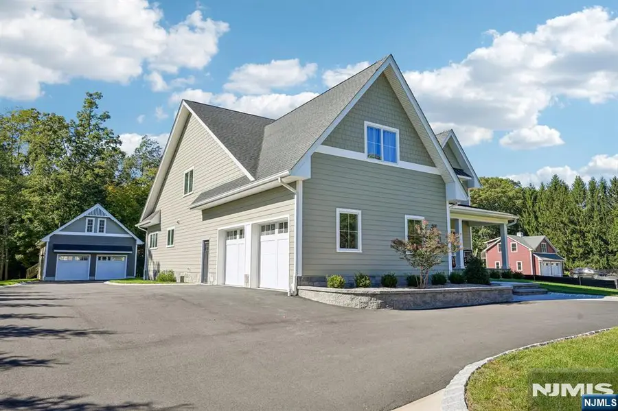 44 Peterson Place, Mahwah, NJ 07430 - #2