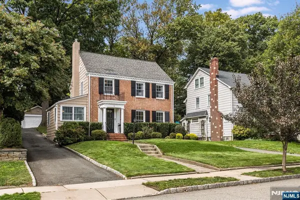 36 Chapman Place, Glen Ridge, NJ 07028