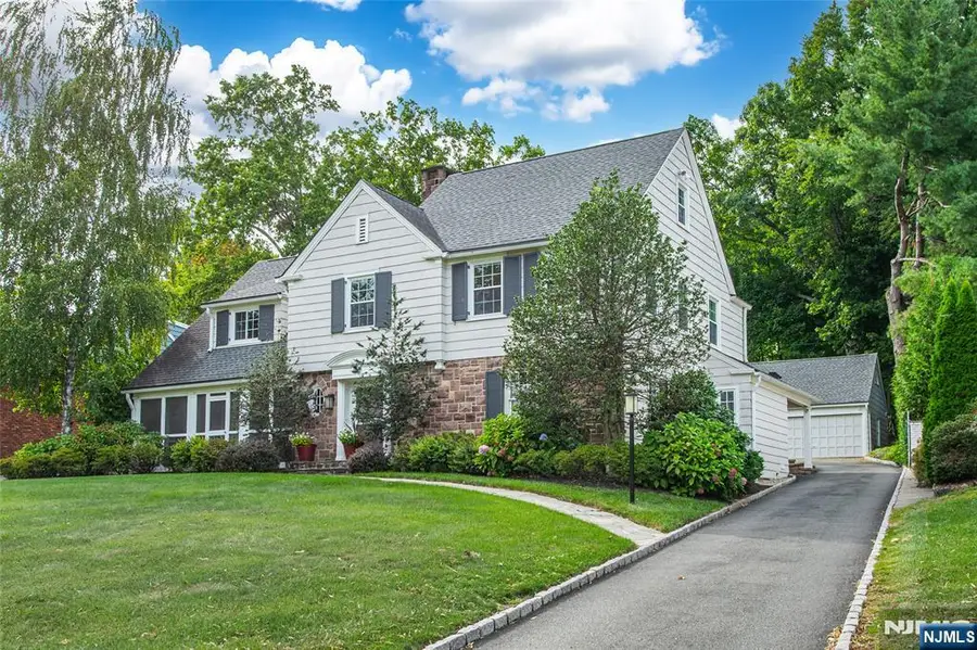 486 Ridgewood Avenue, Glen Ridge, NJ 07028 - #3