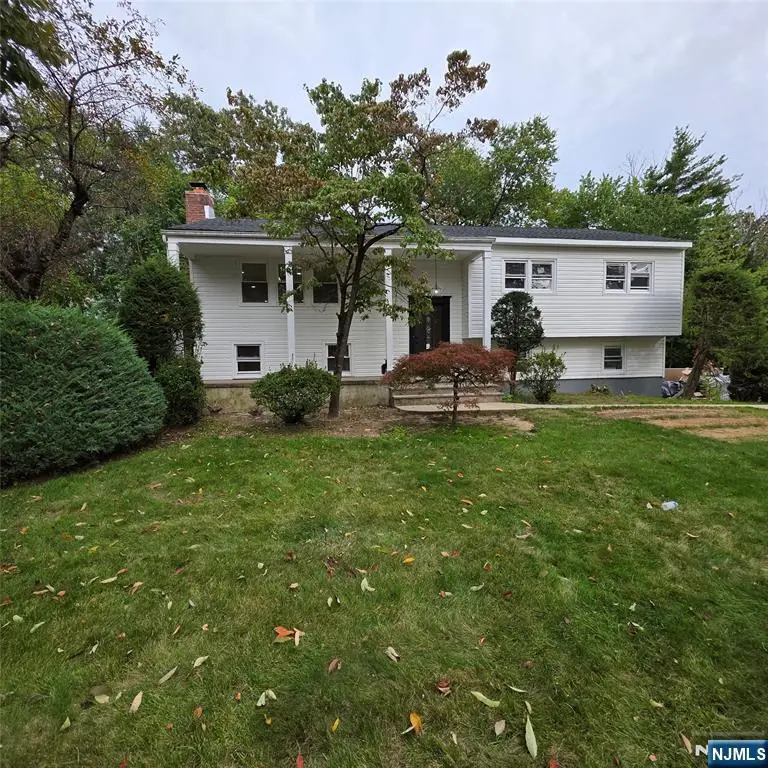 482 Tulane Court, Paramus, NJ 07652 - #2