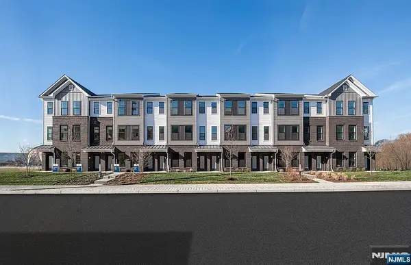 300 Willow Street 301, Kearny, NJ 07032