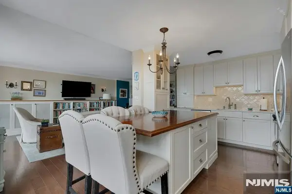 2000 Linwood Avenue 22B, Fort Lee, NJ 07024