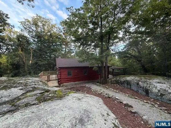 68 Mountain Spring Road, West Milford, NJ 07480