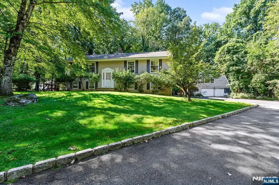 61 Charles Street, Allendale, NJ 07401 - #2