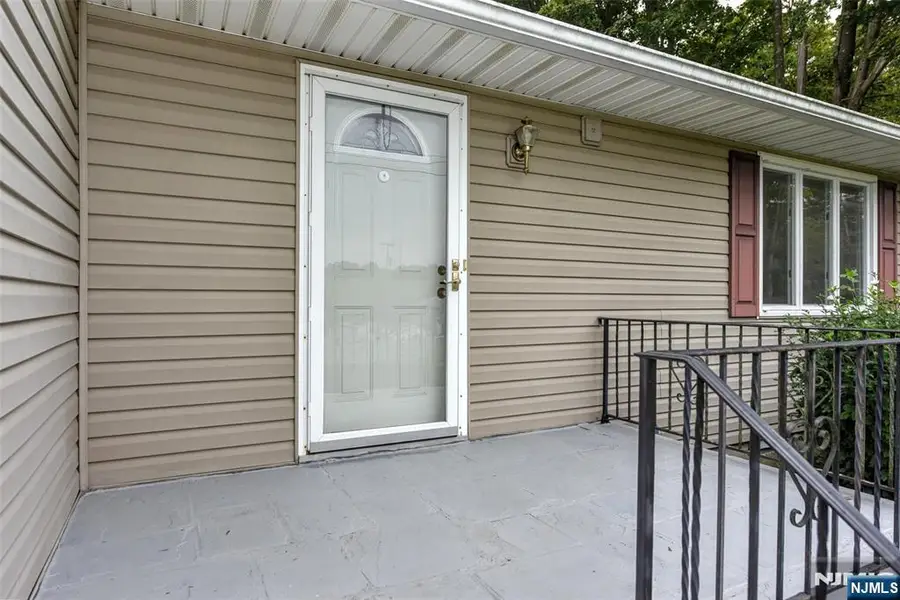 19 Dogwood Drive, Newton, NJ 07860 - #3