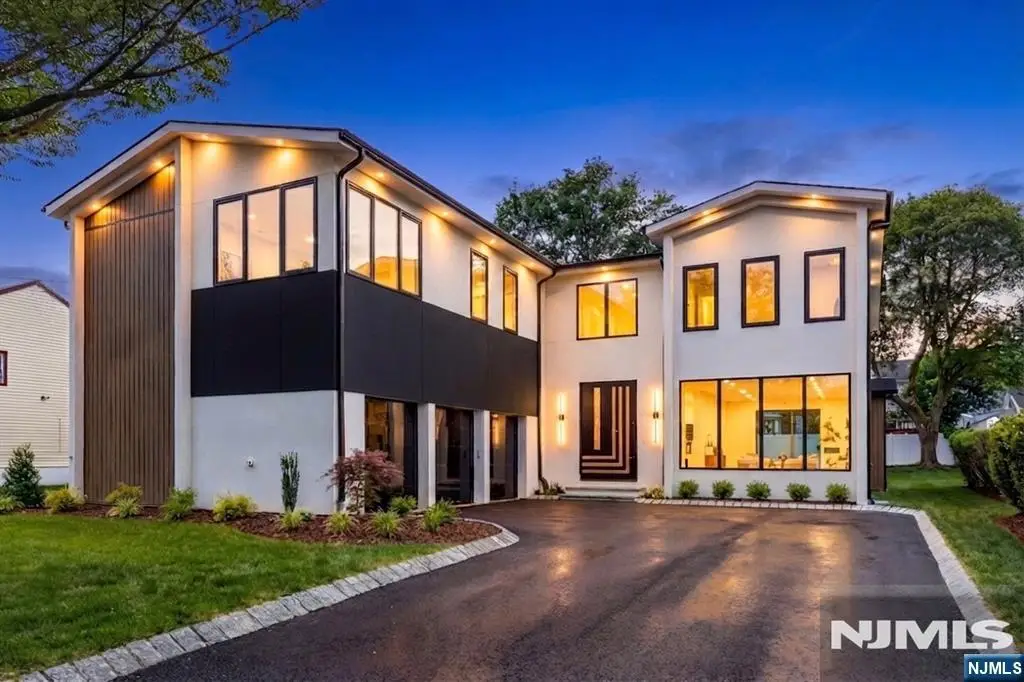 210 Hillcrest Drive, Paramus, NJ 07652 - #1