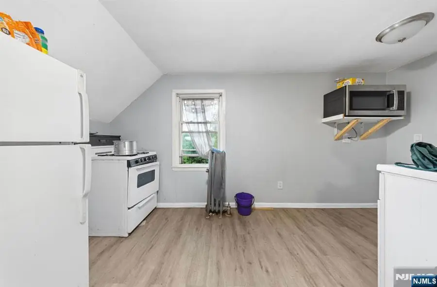 166 Bergen Avenue, Jersey City, NJ 07305 - #2