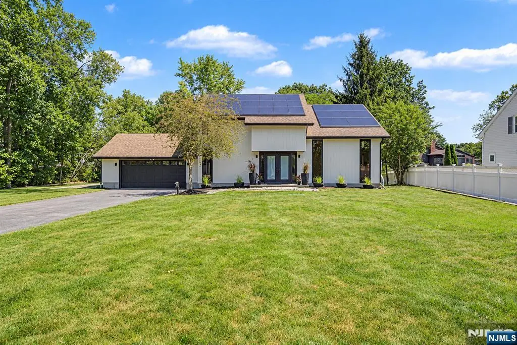 5 Three Rivers Drive, Lake Hopatcong, NJ 07849 - #1