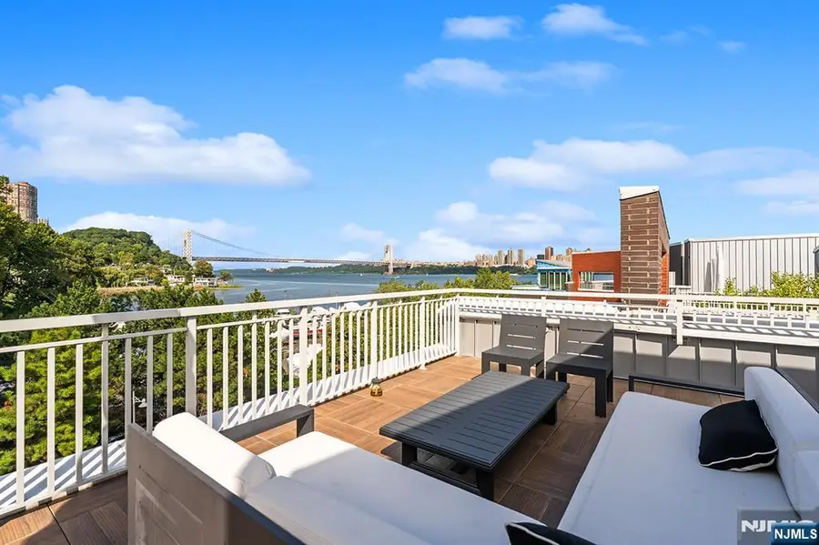 18 Vela Way, Edgewater, NJ 07020 - #2