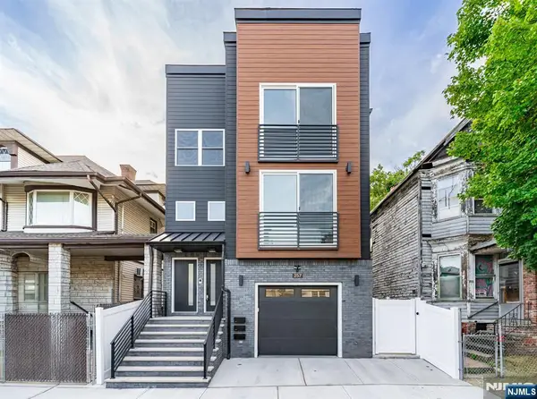 257 7th Street, Newark, NJ 07103