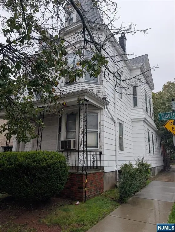 10 Davis Avenue, Harrison, NJ 07029 - #2