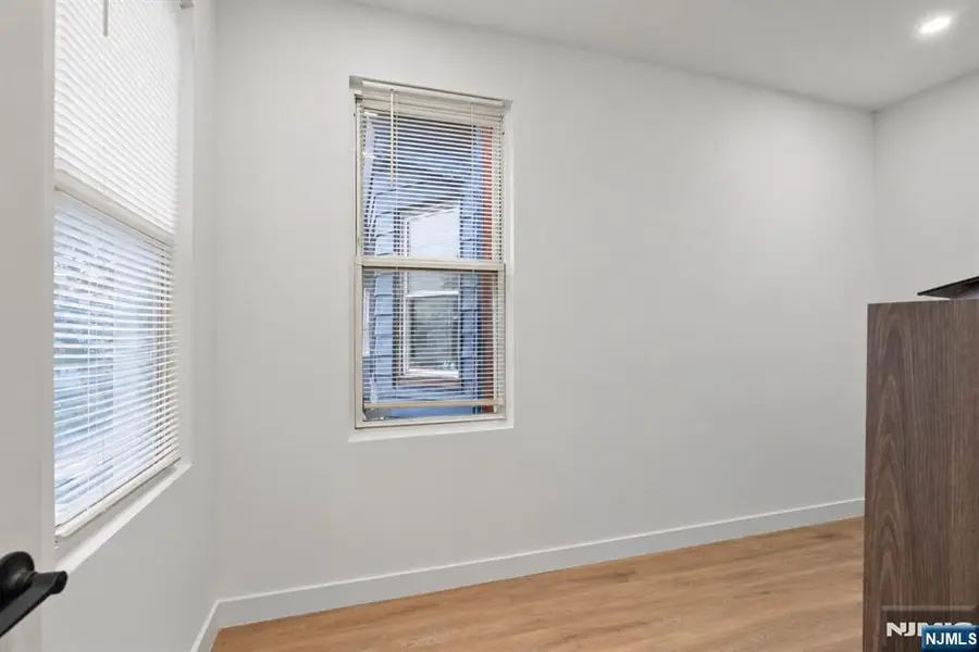 42 New Street, Jersey City, NJ 07305 - #3