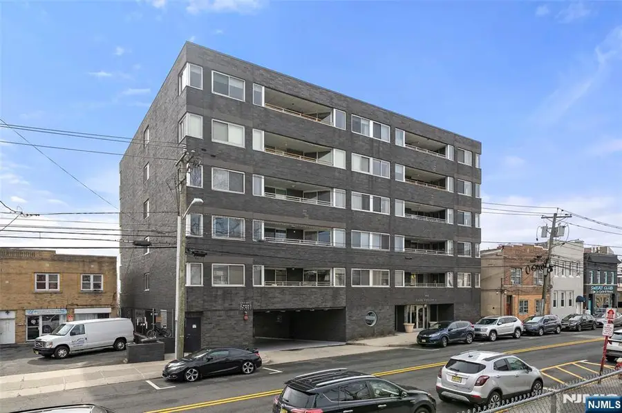 364 Palisade Avenue 5B, Cliffside Park, NJ 07010 - #2